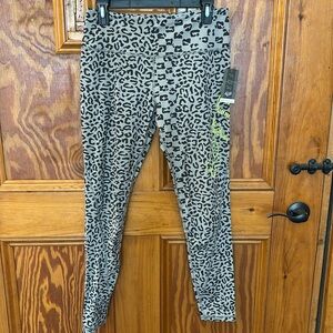 Fox Gray Leopard Print Leggings